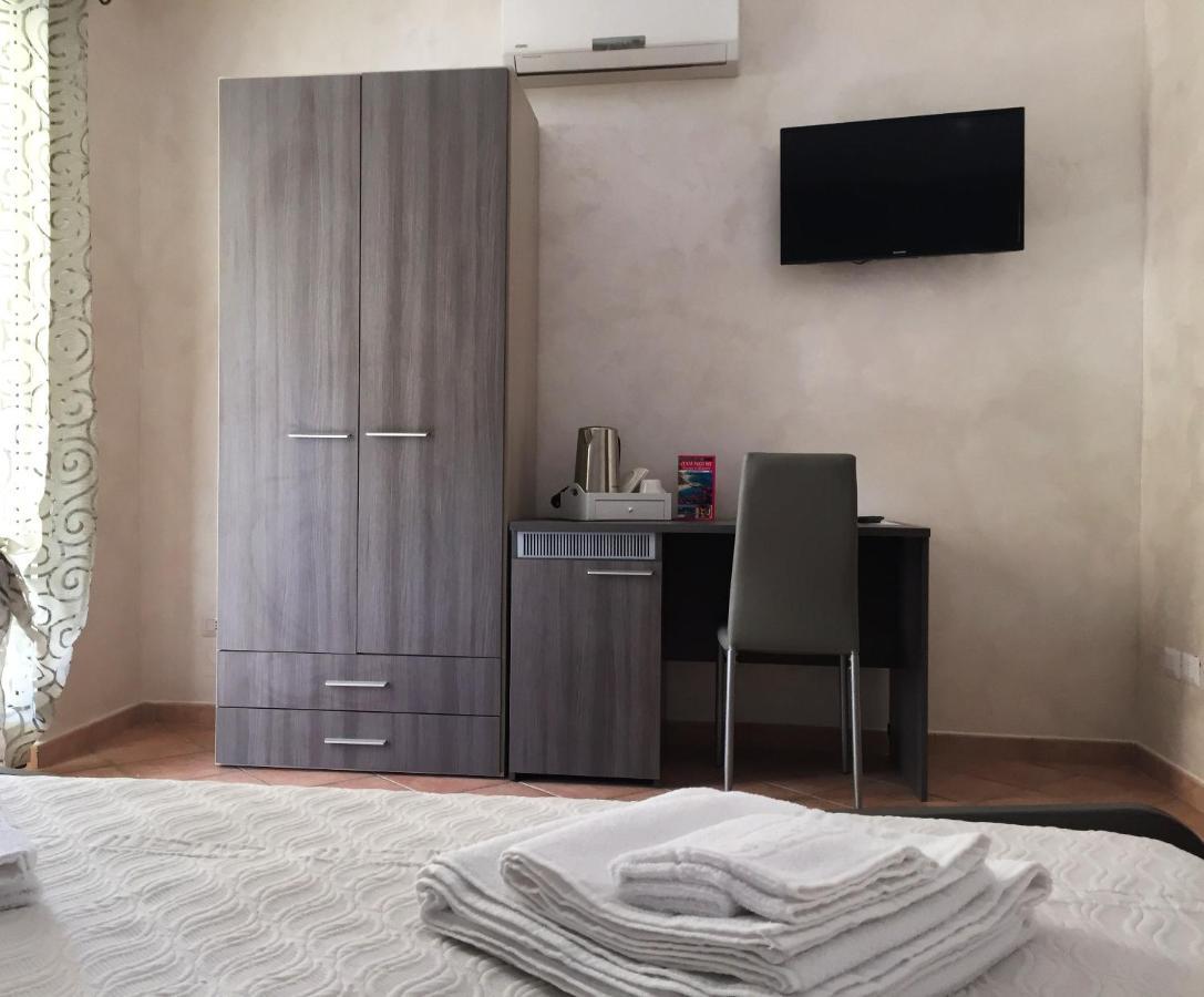 Bed and Breakfast Residenza Dama Ricadi Exterior foto