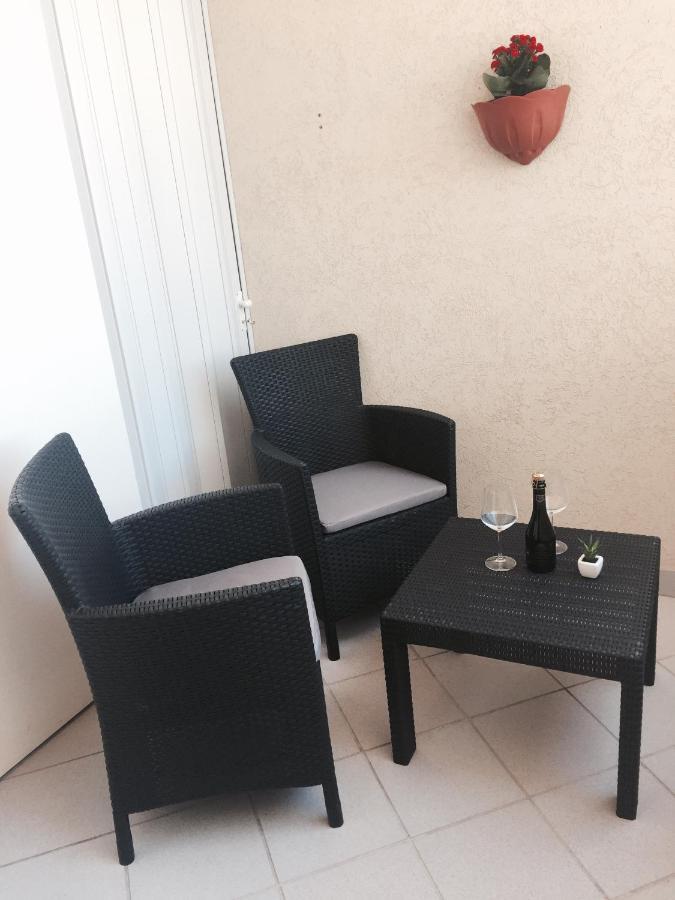 Bed and Breakfast Residenza Dama Ricadi Exterior foto